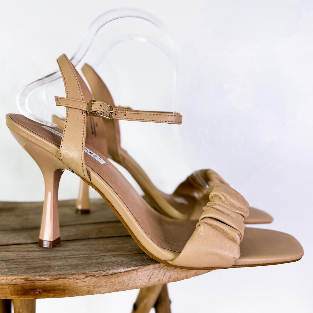 Chelsea & Violet Lindn Ruched Leather Ankle Strap Heels Sandals Nude Lea 11 NEW